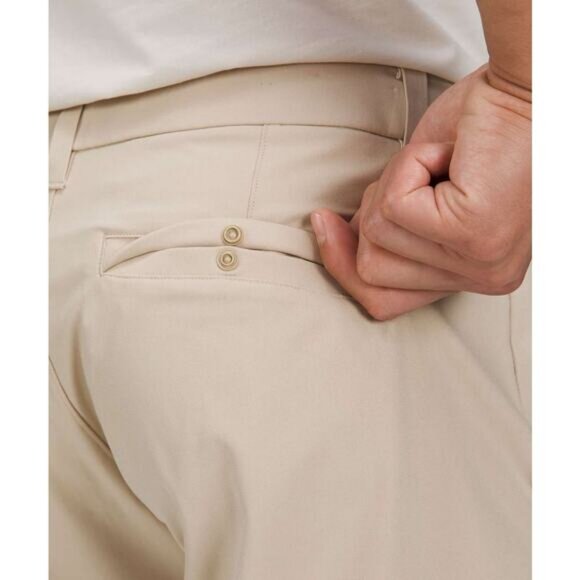 LULULEMON Commission Classic-Fit Short 7" Warpstreme Size 31 Trench - Picture 3 of 8